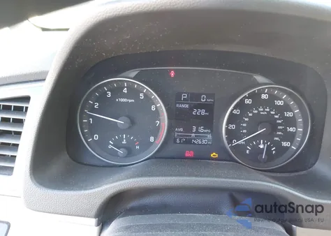 2017 Hyundai Elantra Se z USA, uszkodzony, nr VIN 5NPD84LF7HH116313